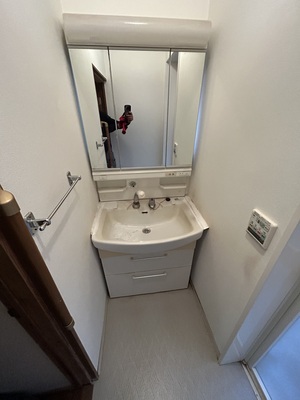 IMG_9156洗面台施工前_コピー