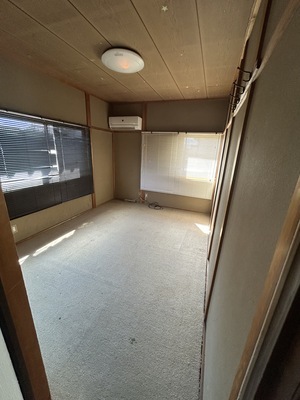 2部屋を1部屋ABBA518C-4E6C-47C9-BD3A-5E74F041DBF3_コピー